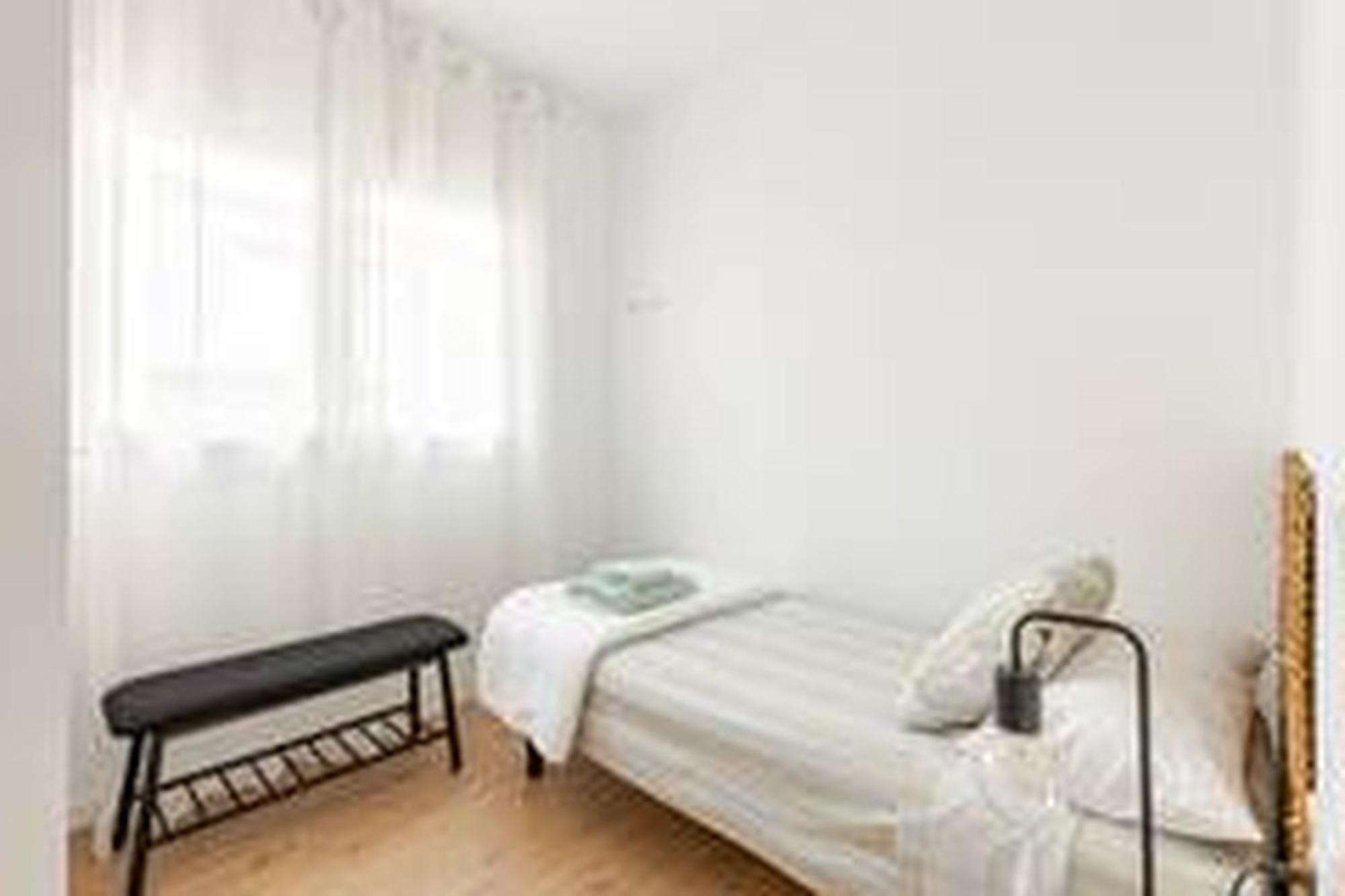 Apartamentos Nuevo Con Aire Y Wifi Águilas Exteriör bild