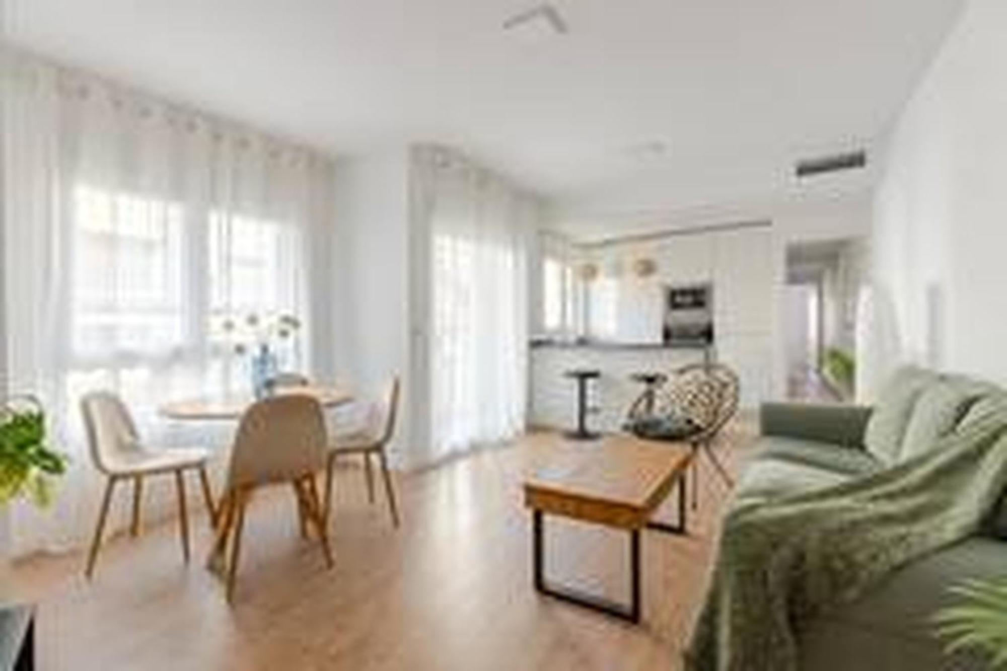 Apartamentos Nuevo Con Aire Y Wifi Águilas Exteriör bild